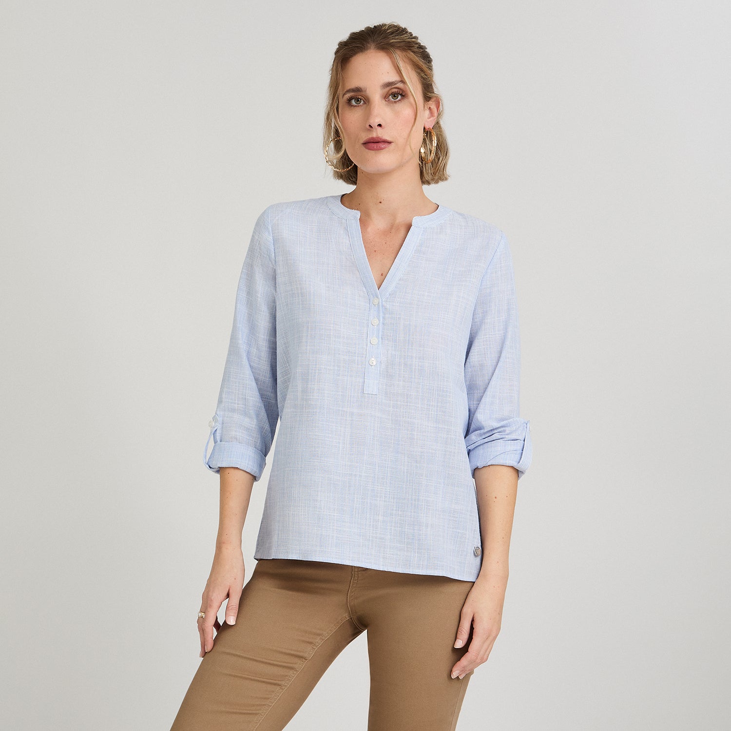 Blusa Look Lino Manga Roll Up Escote Mao Celeste